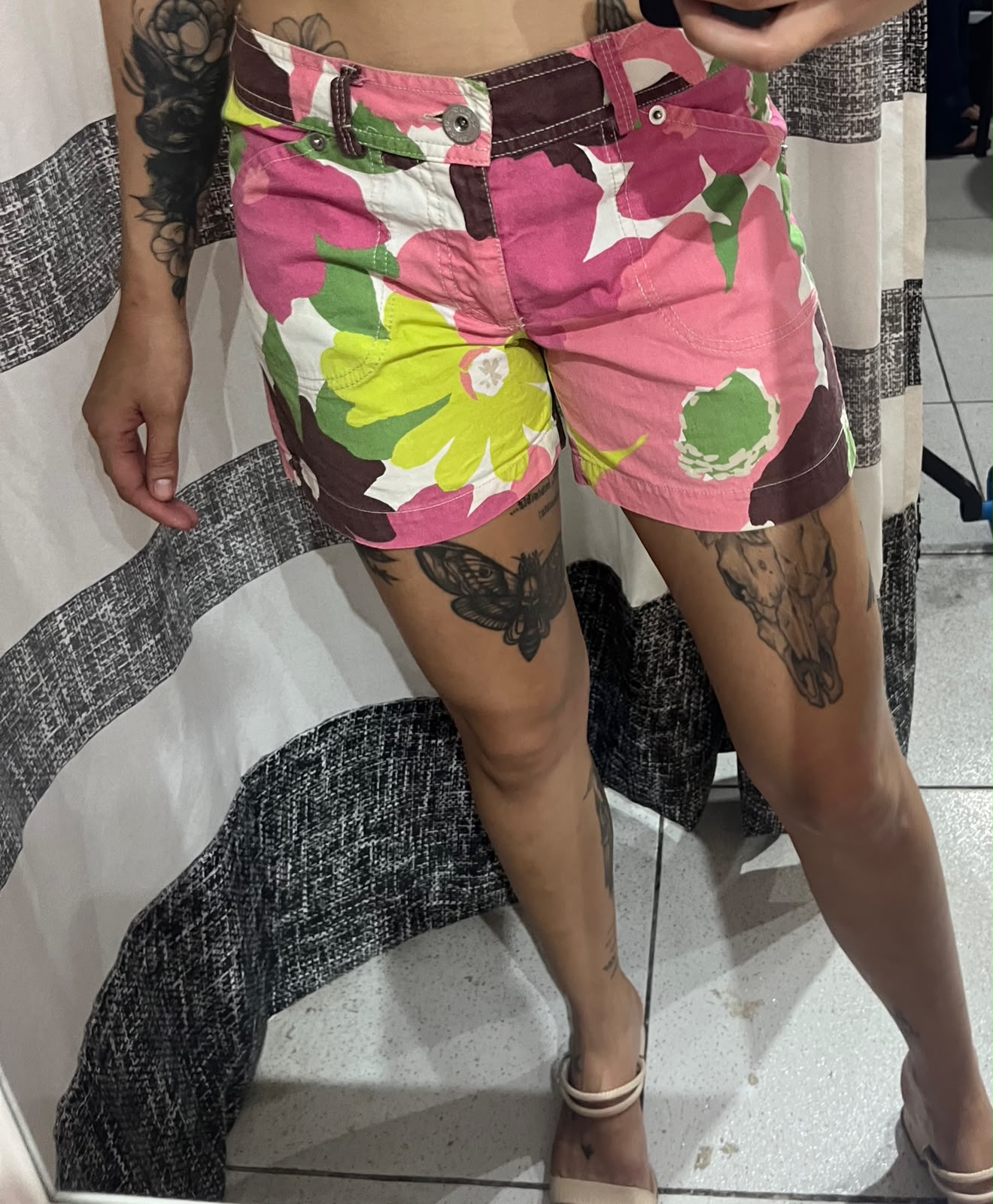 Short florido