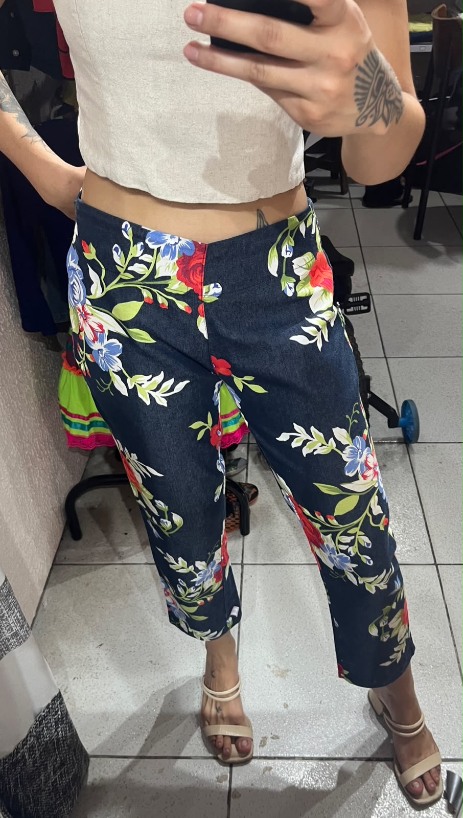Calça azul florida