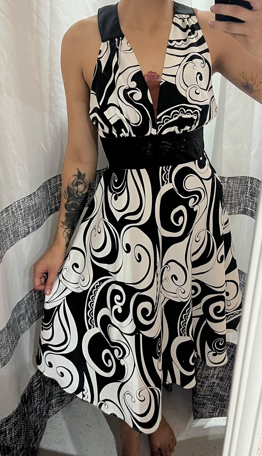 Vestido mesclado Preto e branco - foto 2