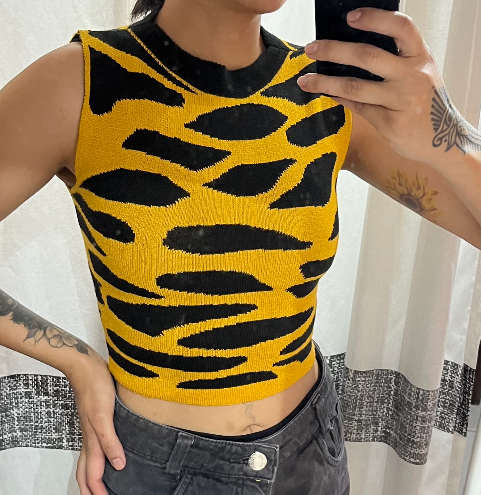 Cropped amarelo tigre - foto 2