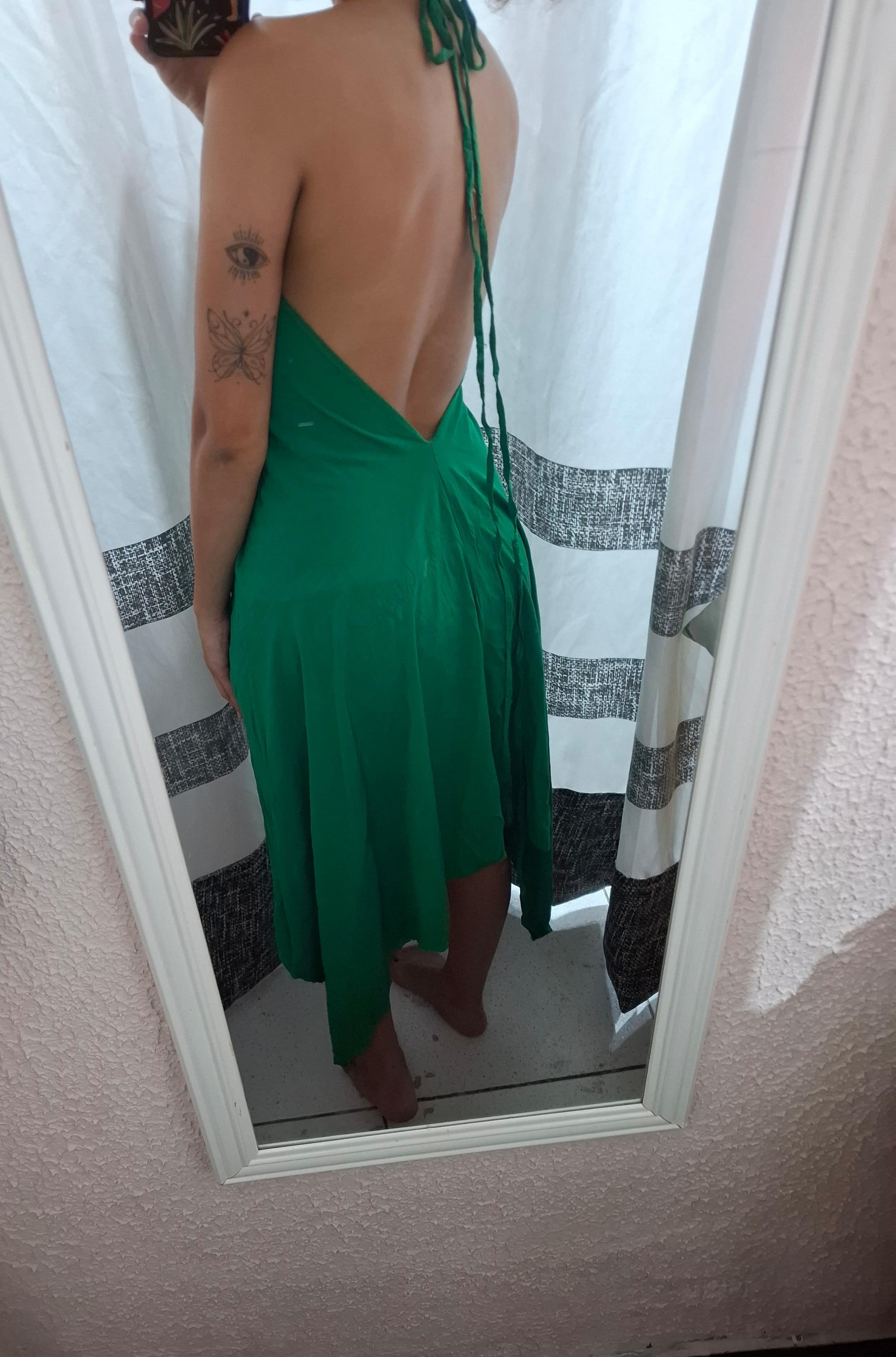 Vestido verde decote nas costas - foto 2