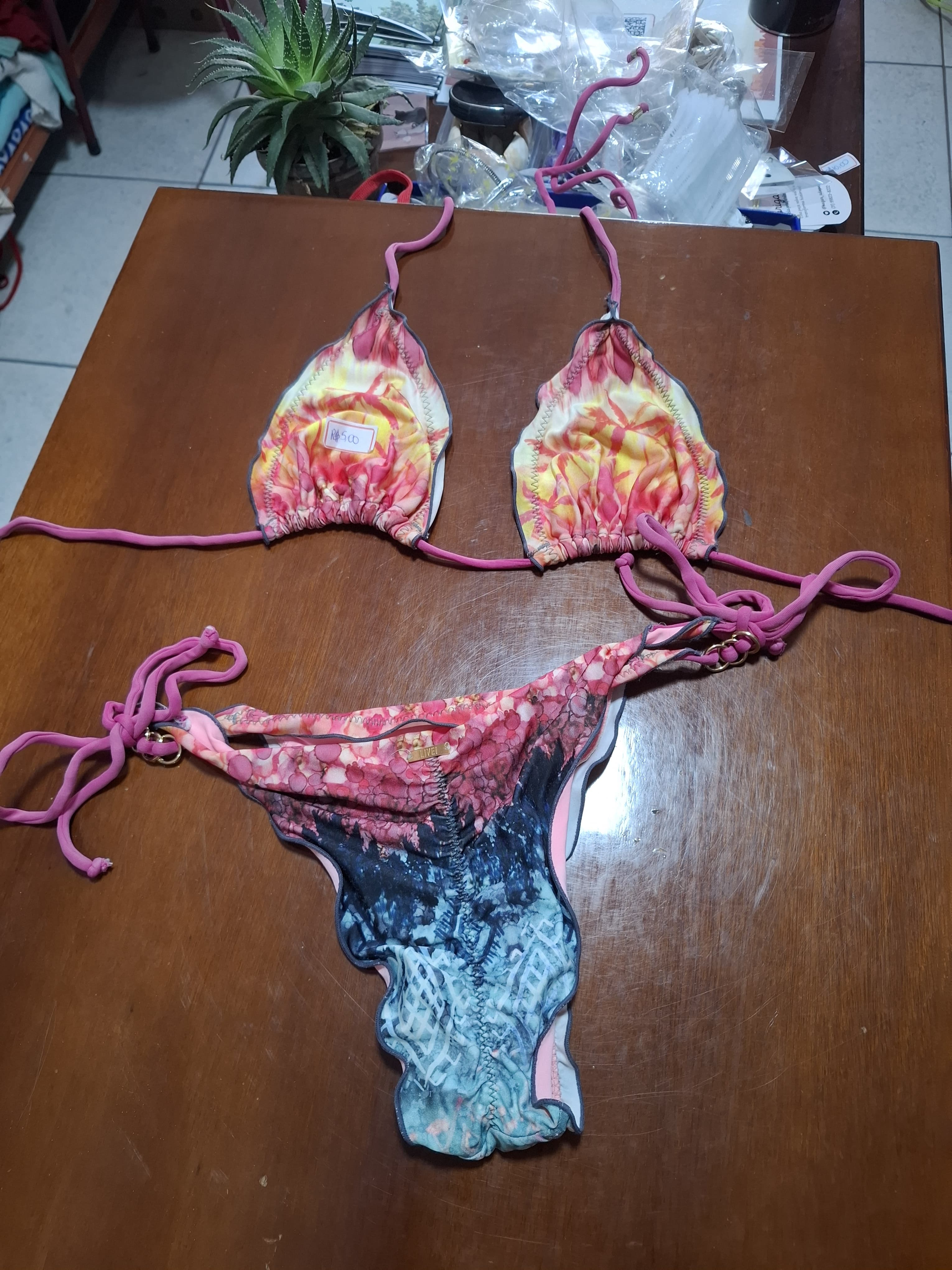 Biquíni florido