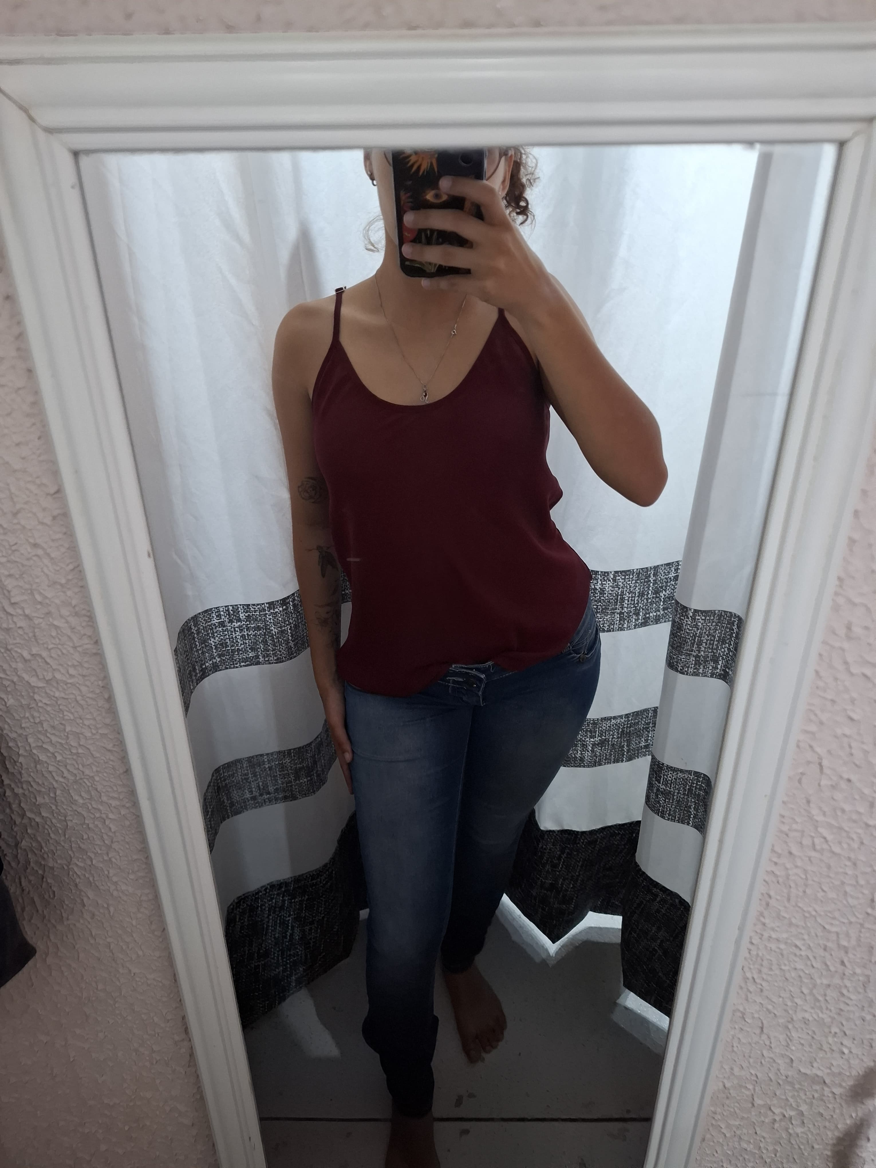 Blusa vinho de alcinha